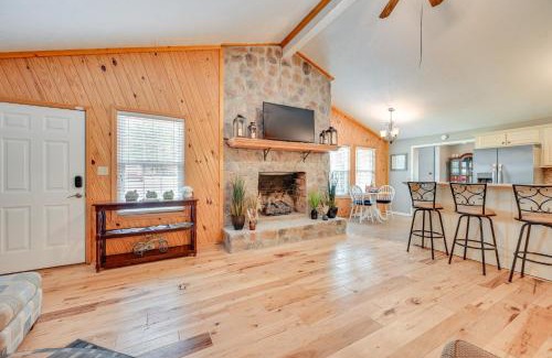 Leitchfield Casa | Kentucky Getaway with Access to Rough River Lake!
