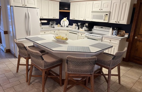 Gilbertsville Casa | Kentucky Lake Retreat: A Perfect for Family and Friends with Breathtaking Views