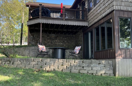 Gilbertsville Casa | Kentucky Lake Retreat: A Perfect for Family and Friends with Breathtaking Views