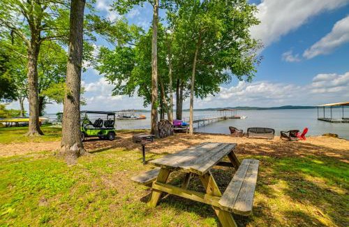 New Concord Casa | Kentucky Lake Retreat A Memory-Making Getaway