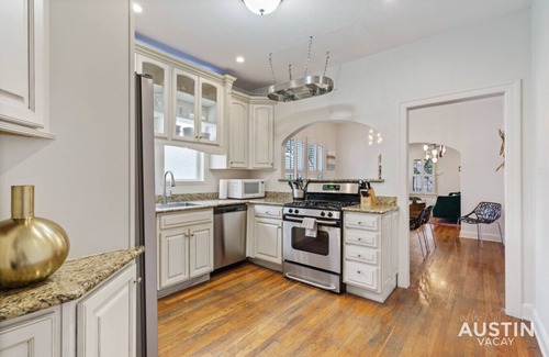Greater South River City Apartamento | Kenwood Combined (A+B)