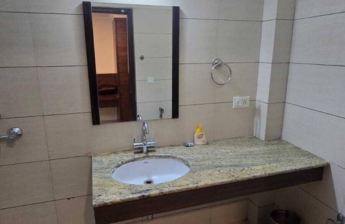 Kumarhatti Hotel | Kenwood Resort
