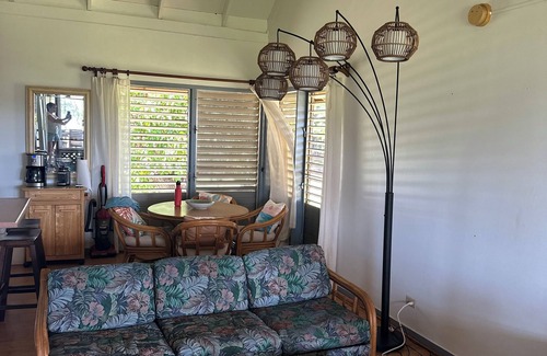Maunaloa Condominio | Kepuhi Beach, Molokai, Oceanfront Gem! What a view! Steps to the beach!