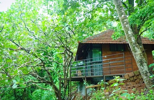 Talipparamba Complejo | Kerala Traditional Villa with Private Balcony