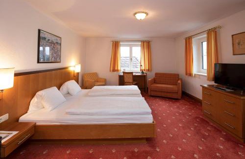 Gmunden Hotel | Keramikhotel Goldener Brunnen