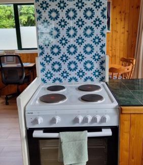 Whakamarama Casa | Kereru Cottage , rural B&B, Tauranga