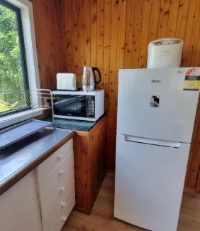 Whakamarama Casa | Kereru Cottage , rural B&B, Tauranga