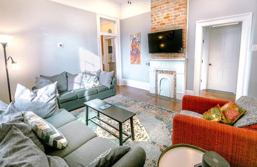 Seventh Ward Casa | Kerlerec Victorian Cottage - Steps to French Qtr.