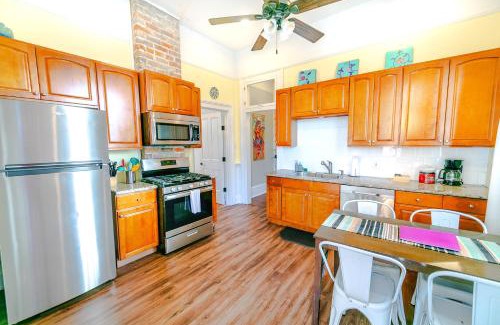 Seventh Ward Casa | Kerlerec Victorian Cottage - Steps to French Qtr.