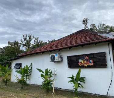 Hulu Selangor Casa | Kerlingfornia Pond View Homestay