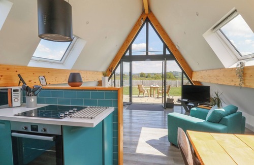 Llanyre Cabaña | KERRY HILL - THE SHEEPFOLD, pet friendly in Llandrindod Wells