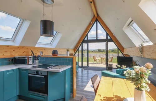 Llanyre Cabaña | KERRY HILL - THE SHEEPFOLD, pet friendly in Llandrindod Wells