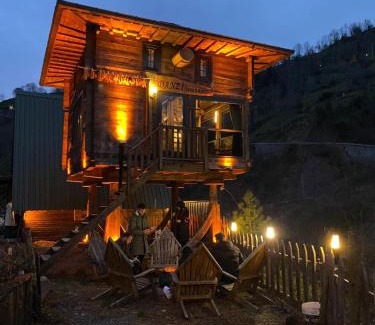 Ardesen Hotel | Kervan Konaklama