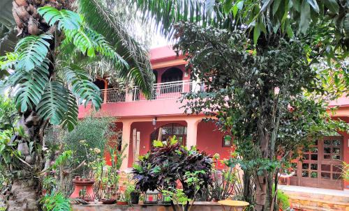 Lome Casa | Keryvonne