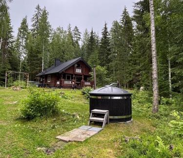 Jyvaskyla Chalet De Esquí | Kesämökki Korpilahdella, Päijänteen rannalla