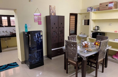 Hyderabad Apartamento | KesarHomes-HomeStay- Flat-APT-Lift-Kukatpally. Home Away from Home.