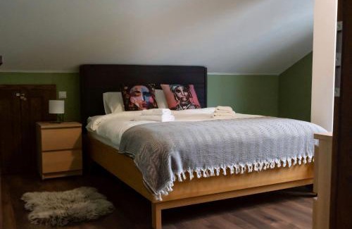 Center Casa | Kesletz House