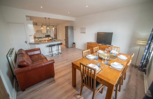 Keswick Apartamento | Keswick centre spacious and modern 3 bed apartment plus sofa bed