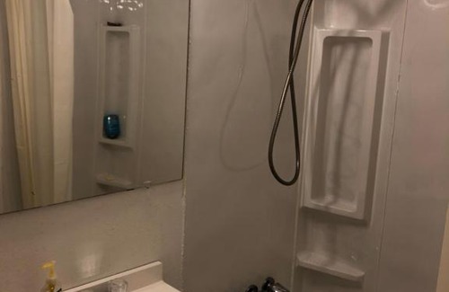 Ketchikan Apartamento | Ketchikan Condo with Fantastic View!