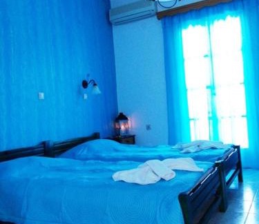 Plaka Hotel | Keti Kapri