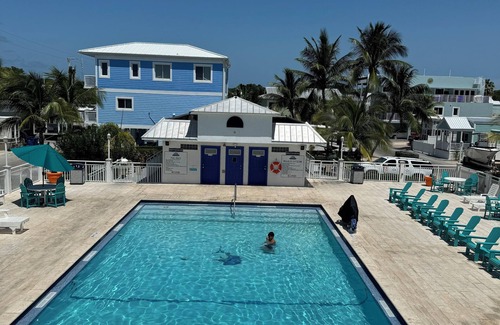 Key Largo Village Casa | Key Largo, Charming 2-bedroom RV in Calusa Campground