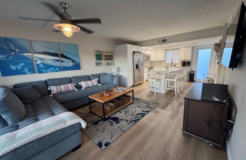 Key Largo Casa | Key Largo Three Level Townhouse on the Ocean Side, great amenities and two pools