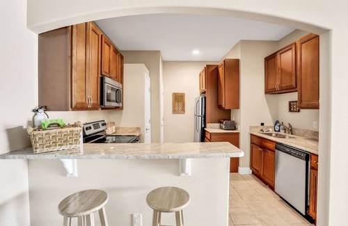 Fairvilla Casa | Key West LAKEFRONT Villa Close to Universal/Disney!!!