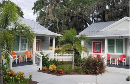 Dunedin Cabaña | Key West Style Cottage - with pool/hot-tub