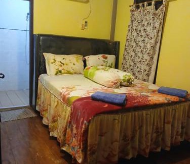 Nias Casa | KeyHole Surf Camp