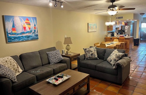 Islamorada Casa | Keys Getaway – 2 Bikes, Heated Pool, Small Beach & Sunset Dock Views