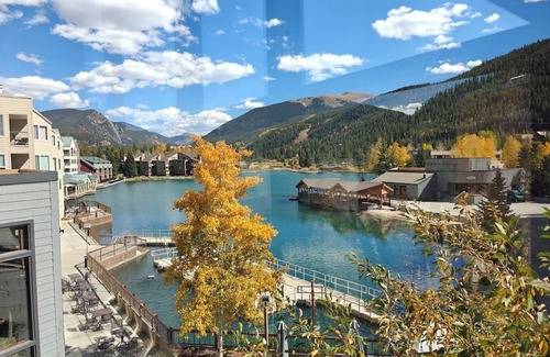Lakeside Village Condominio | Keystone Mountain Getaway - Amazing location!