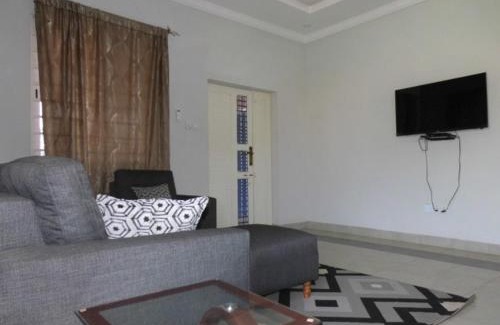 West Coast Division Apartamento | Kfam04 Apts