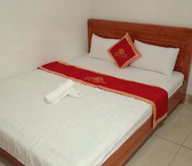 An Phu Cama Y Desayuno | Khách Sạn Hoàng lâm