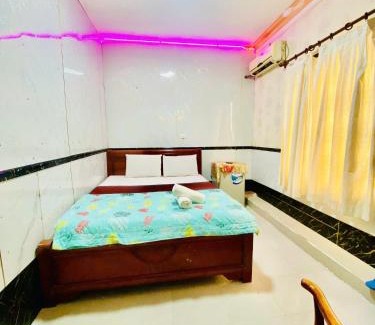 District 5 Hotel | Khách sạn phúc lâm