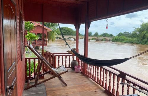 Don Khon Casa | Khampheng River views sunset