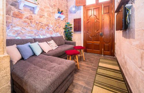 Birgu Apartamento | Kharmen A 1565s House with Seaviews