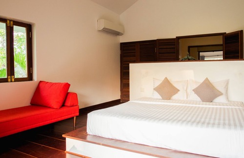 Kampot Hotel | Habitación con vista al río