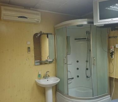 Holosiivskyj Apartamento | Khoroshaya Kvartira Goloseevskaya 3