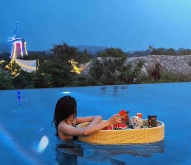 Ba Vi Chalet De Esquí | Khu Sinh Thái Ba Vì Eco Camping - Nhà Sàn