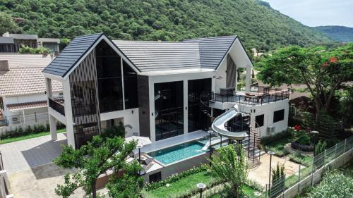 Mu Si Casa | Khunnapat Pool Villa Khaoyai