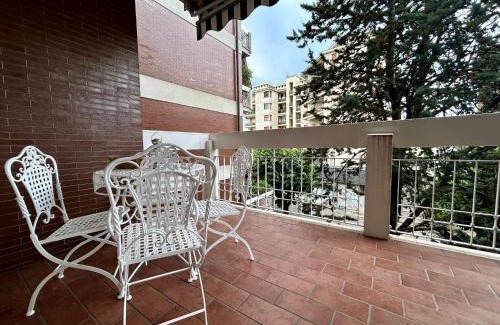 Downtown Apartamento | Kibilù - Bright Apartment with Large Terrace near Station FN City Centre walking distance