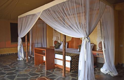 Tsavo East Otro | Kiboko River Camp