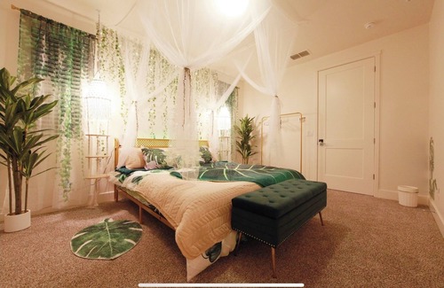 West Sacramento Casa | Kick back & relax in this safe, quiet, calm, stylish space in West Sacramento.