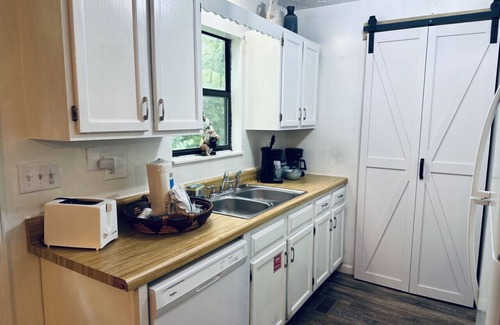Sevierville Casa | Kickback Shack - near Pigeon Forge