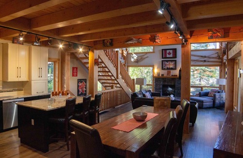 Golden Chalet De Esquí | Kicking Horse Cabin Retiro