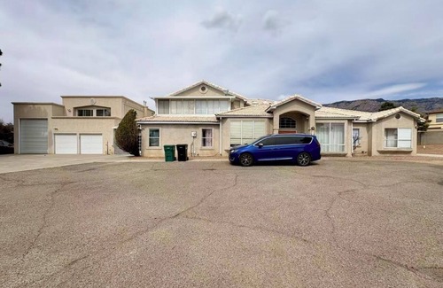 North Albuquerque Acres Casa | Kids Friendly Private 3 Bedroom Suite Large Pool Near Tramway and Balloon Park