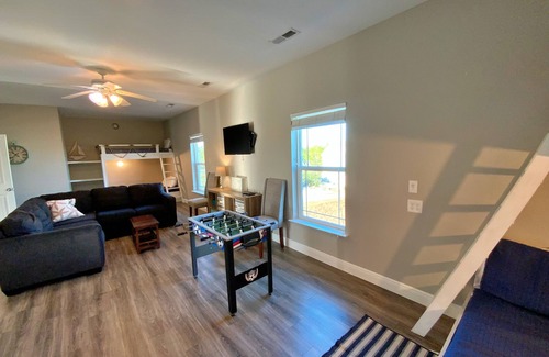 Morgantown Casa | August Discounted! Kid’s Retreat, Pools & Tennis