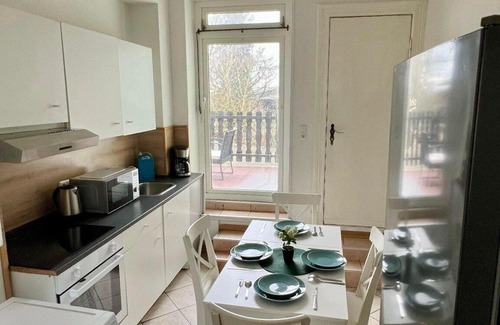 Neumuenster Casa | Kieler Straße 73 W2 - 3 bedrooms with 2 bathrooms