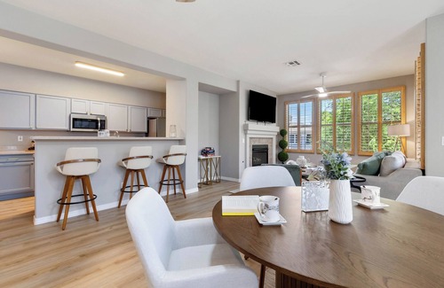 Kierland Condominio | Kierland Condo w/Community Amenities + Close to Dining and Shopping!
