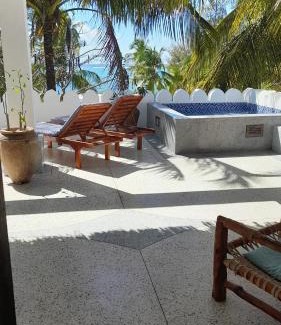 Bwejuu Beach Hotel | Kijani Beach Villas